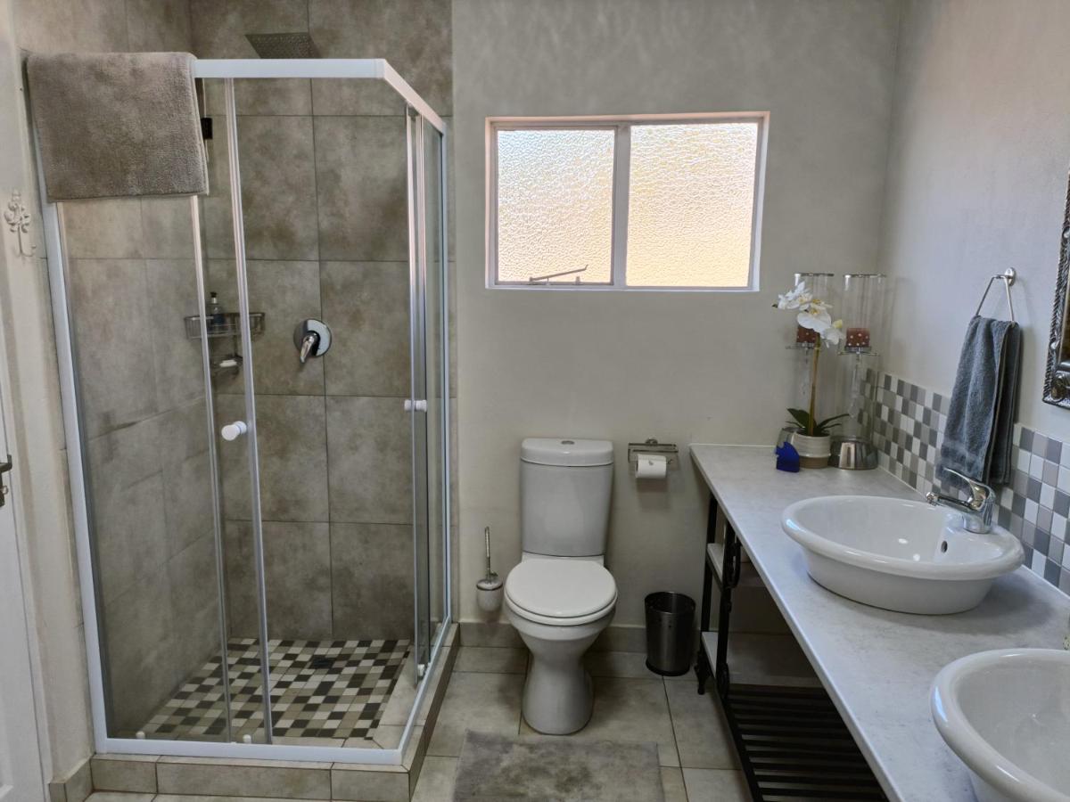 Sedgefield Lodge Witbank Bagian luar foto